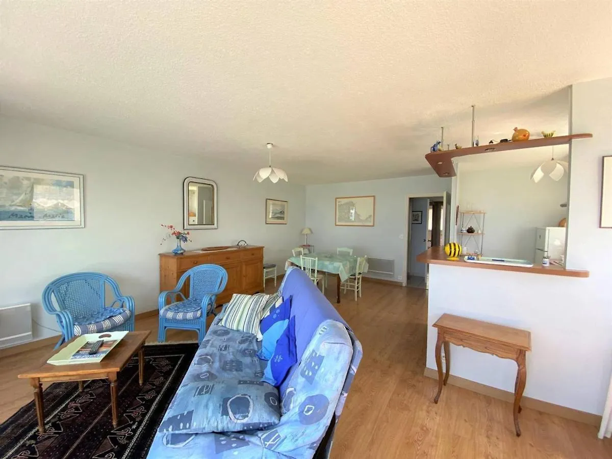 Apartment Appartement Avec Balcon Terrasse, Wifi Et Parking A Perros-Guirec - Fr-1-368-390
